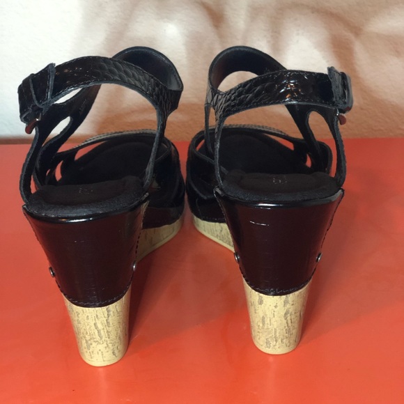 Shoes - Picture 4 of 4